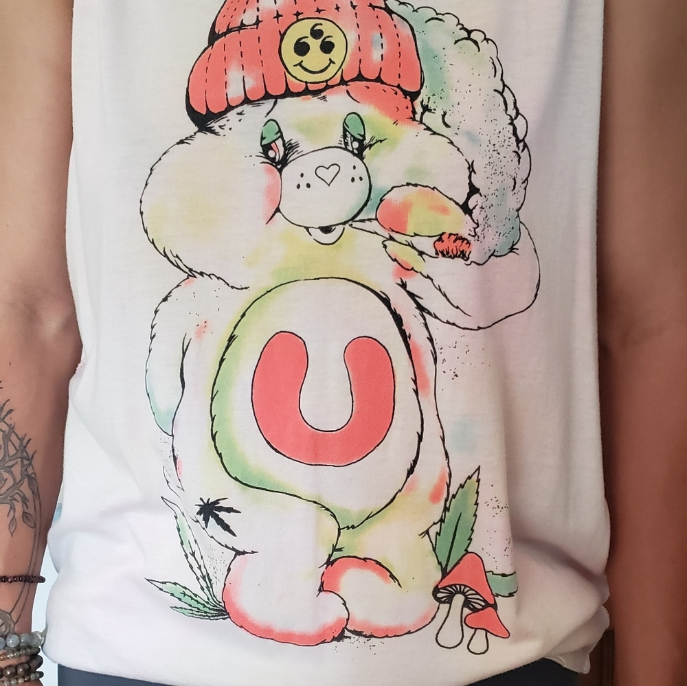 ❗SOLD❗UNIF 🐻 DONT CARE BEAR 🍁SUPER RARE TANK